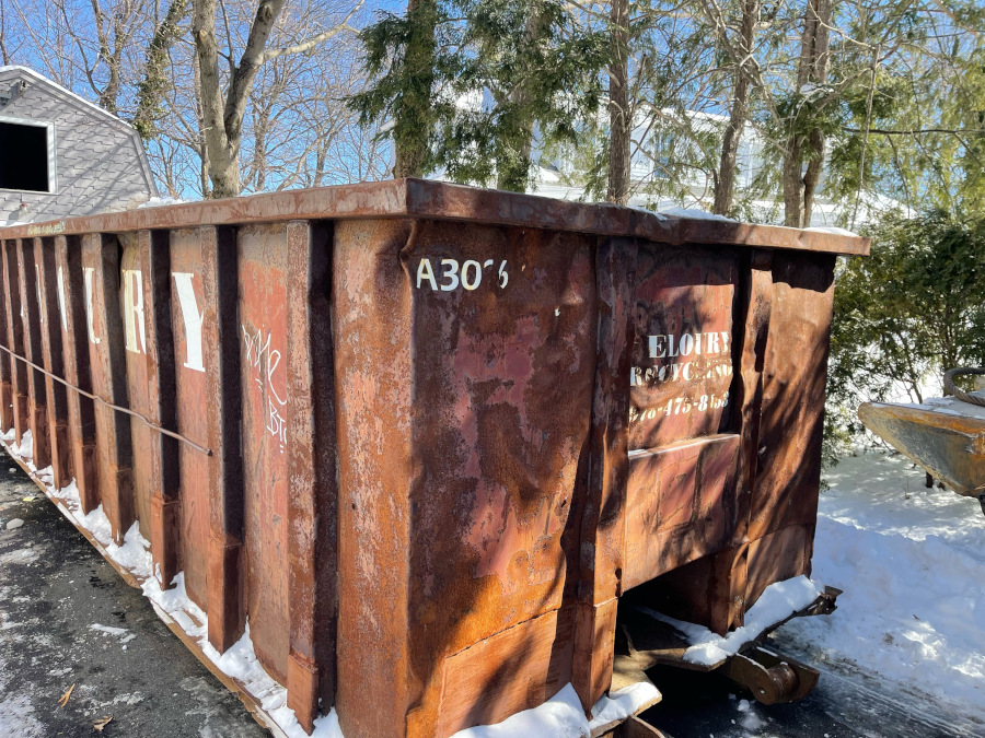 A 30 yard 5 ton dumpster for spring clean out in Melrose MA